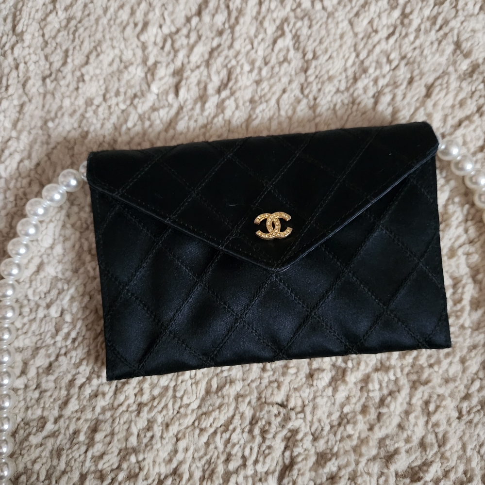 5️⃣0️⃣0️⃣ CHANEL Micro Purse/ Pearl Coin Purse - Picture 15 of 16